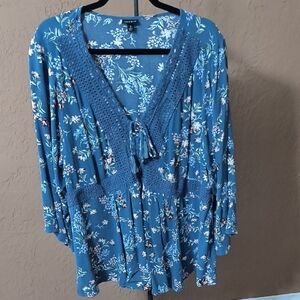Torrid Floral Gauze Lace up Babydoll Peasant Boho Blouse